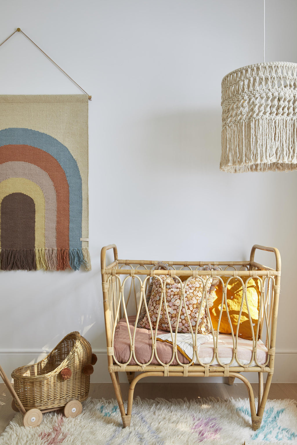 Rattan baby cot top
